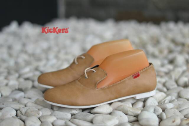 SEPATU WANITA MODIS PEREMPUAN VERSI KOREA BARU DARI GAYA HARAJUKU SISWA JAMAN NOW KETS BEIBER HITS12