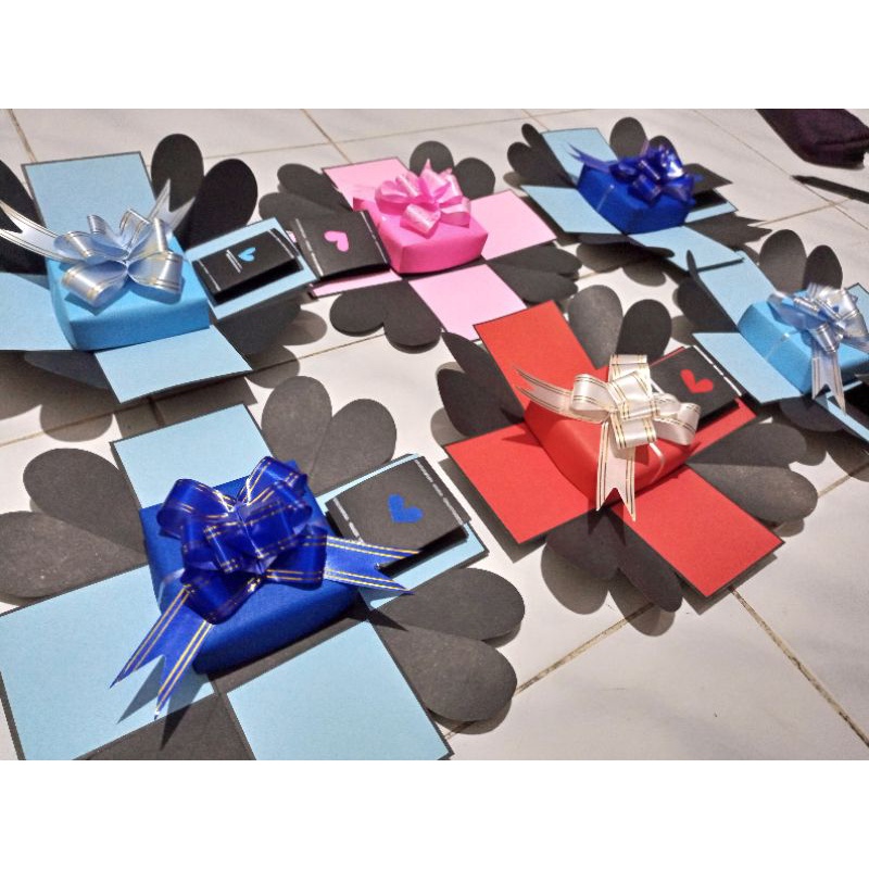 

Promo!! Explosion Box Simple ( Tanpa Foto )