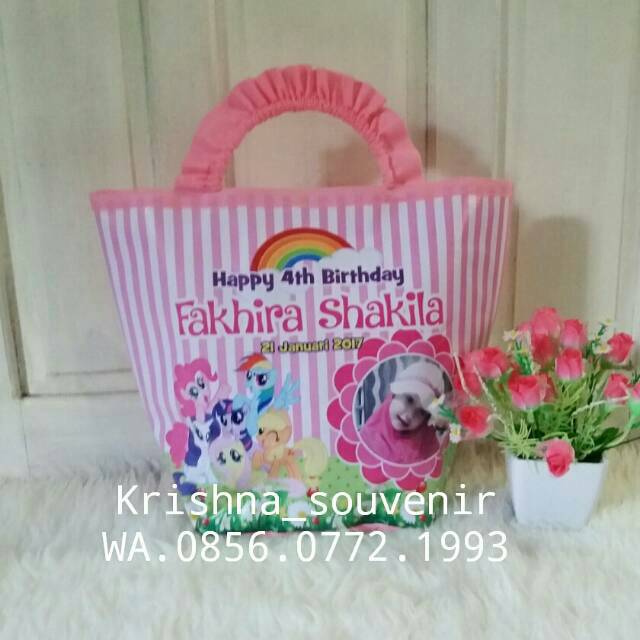 

Tas tenteng ultah size 38x28x15