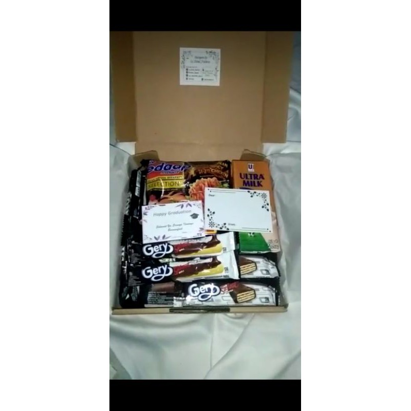 

HAMPERS SNACK / HAMPERS JAJAN MURAH