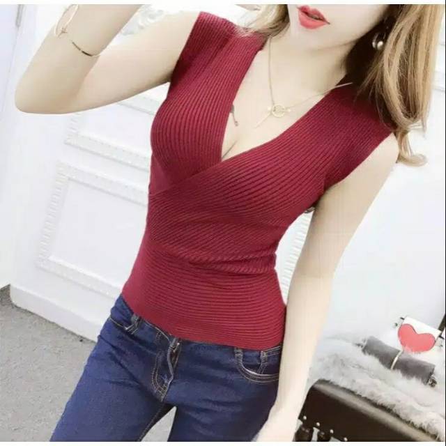 BAJU RAJUT V-NECK TANPA LENGAN SEXY KOREA