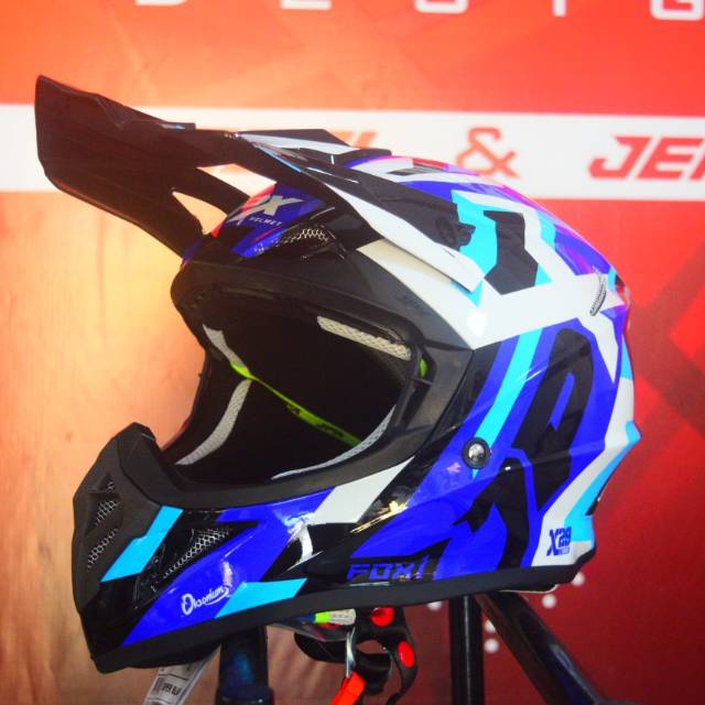 Helem jpx cross /trabas nyaman di pakai