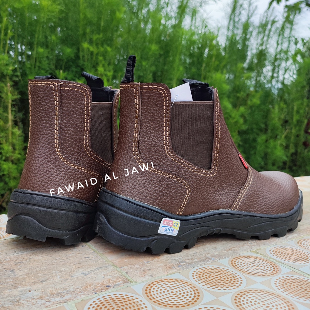 Sepatu Safety semi Boot Ujung Besi King Skn Terbaru Keselamatan Kerja Pabrik Proyek Mekanik Dapur Bangunan Kitchen Terlaris sepatu safety proyek