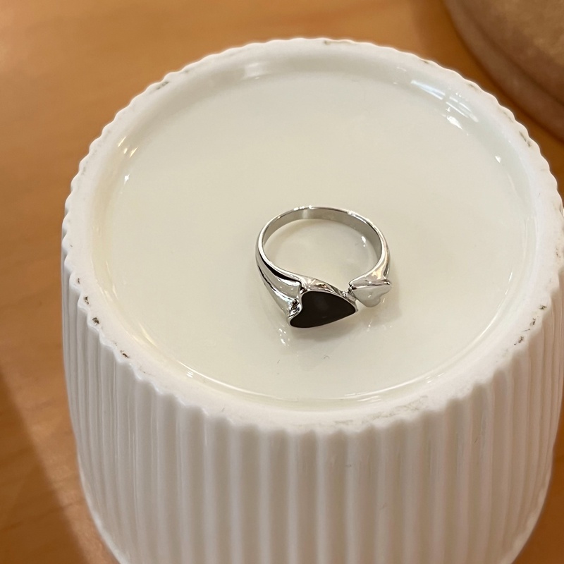 Cincin Bentuk Hati Gaya Retro Korea Untuk Aksesoris