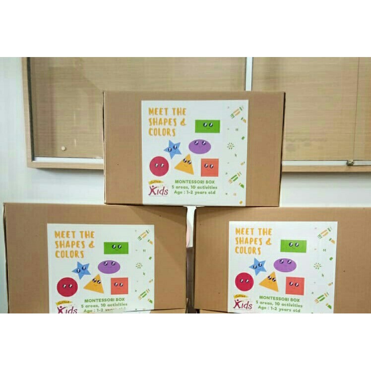 

Montessori Box Meet Shapes and Colors