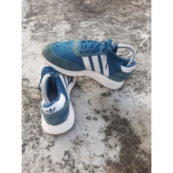 Sepatu Adidas Samoa