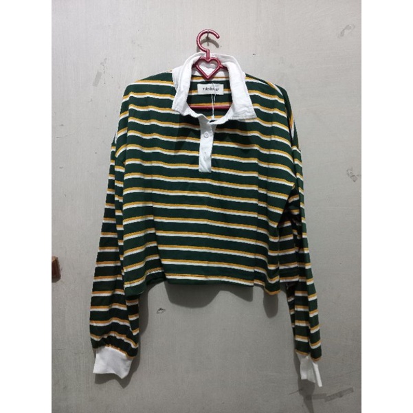 Kaos Lengan Panjang Crop Top