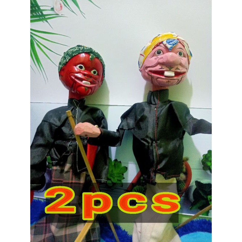 wayang golek Cepot dan gareng