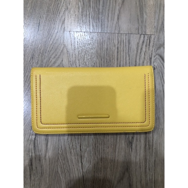 dompet charles n keith