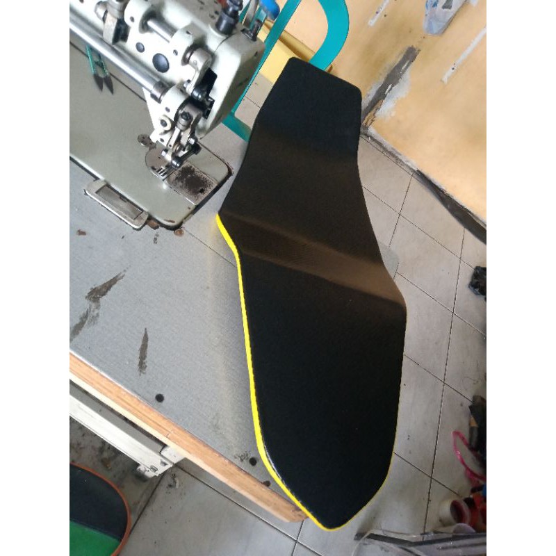 JOK MOTOR NEW NINJA RR SLIM KAIN POLOS VARIASI LIS KUNING