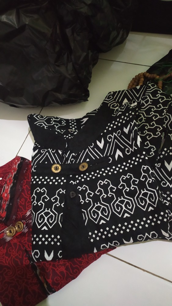 Maura Couple - Sania Ruffle Batik Couple Ori Ndoro Jowi Dnt Garansi Termurah Shopee - Pinguin Gurita