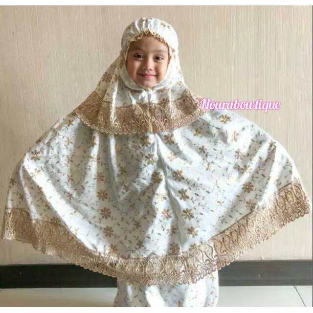 MK04 nourabowtique mukenah bayi mukena anak mukena SEMI sutera mukena DEWASA mukena PRADA  Milo