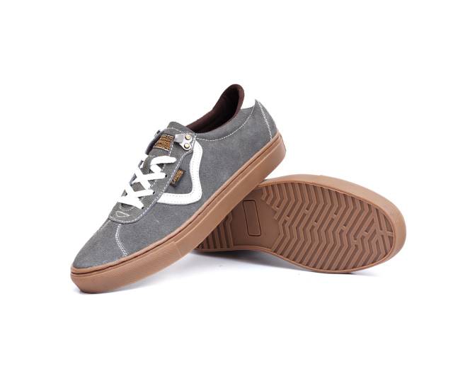 Sepatu Lokal Shoes Local Pride Cevany Ballad Os Low Cut Grey Gum