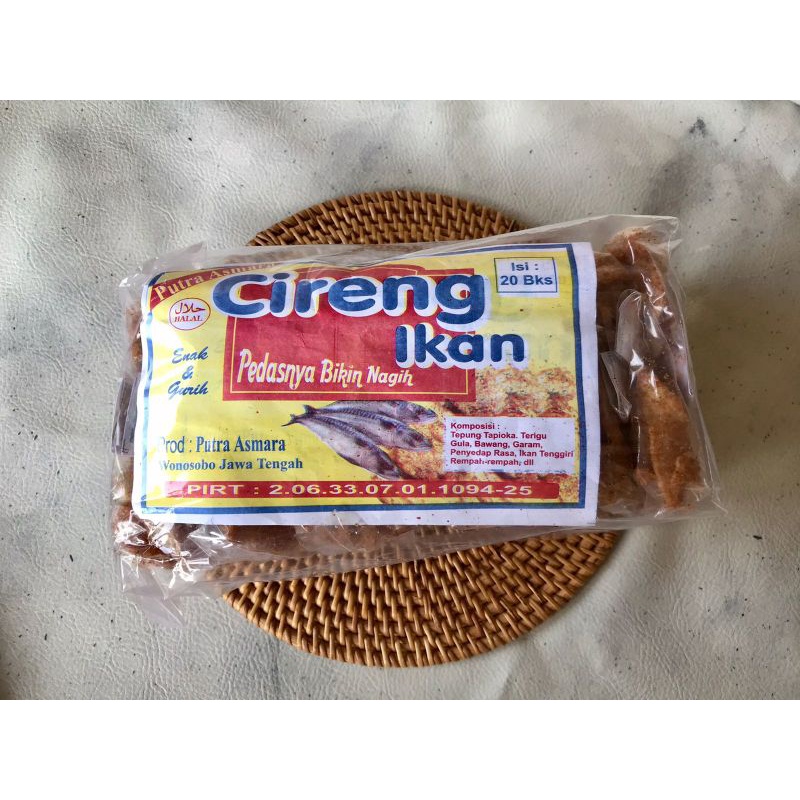 

Camilan Cireng Ikan 1box / 20pcs