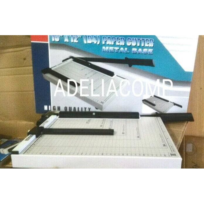 

ALAT PEMOTONG KERTAS / PAPER CUTTER B4 KENKO DIMENSI 15"X12