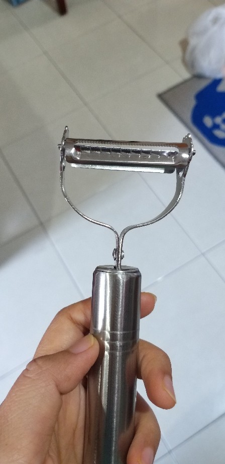 Peeler Stainless Steel / Peeler Parutan Sayur & Buah