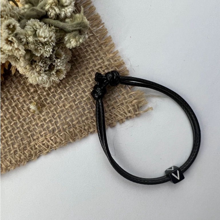 [GROSIR TERMURAH!] GELANG INISIAL HURUF DADU TALI SATIN / KOREA DAN GELANG POLOS-GELANG V