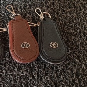 Dompet STNK MOBIL MODEL GITAR MEREK TOYOTA // Gantungan Kunci bulat Mobil Motor STNK Motif Kulit // 