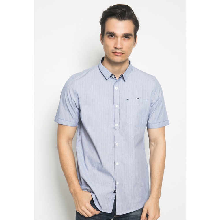 Johnwin - Kemeja Casual - Kemeja Pria - Biru Muda - Salur - Lengan Pendek - ASH.670.K880.768.C-S/S -