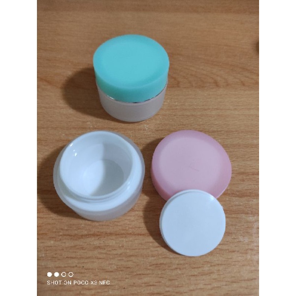 POT CREAM PP 10GR WARNA PINK DAN BIRU