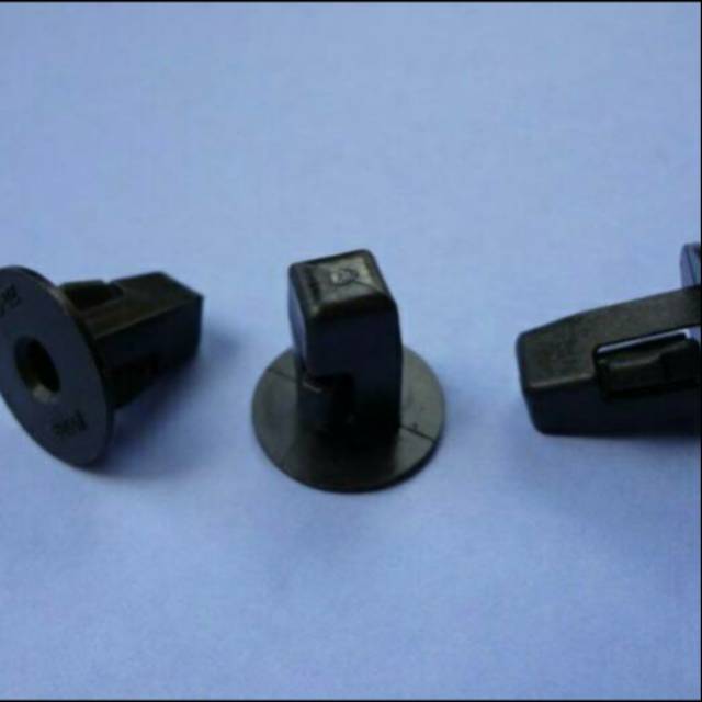 Kancing Liner Spakbor Avanza / Xenia