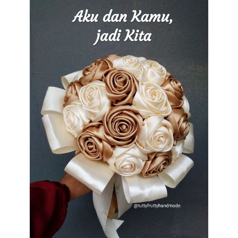 Wedding bouquet / buket pernikahan handmade bunga pita satin