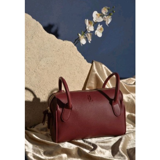 Berlin Bag Maroon by heylocal.id