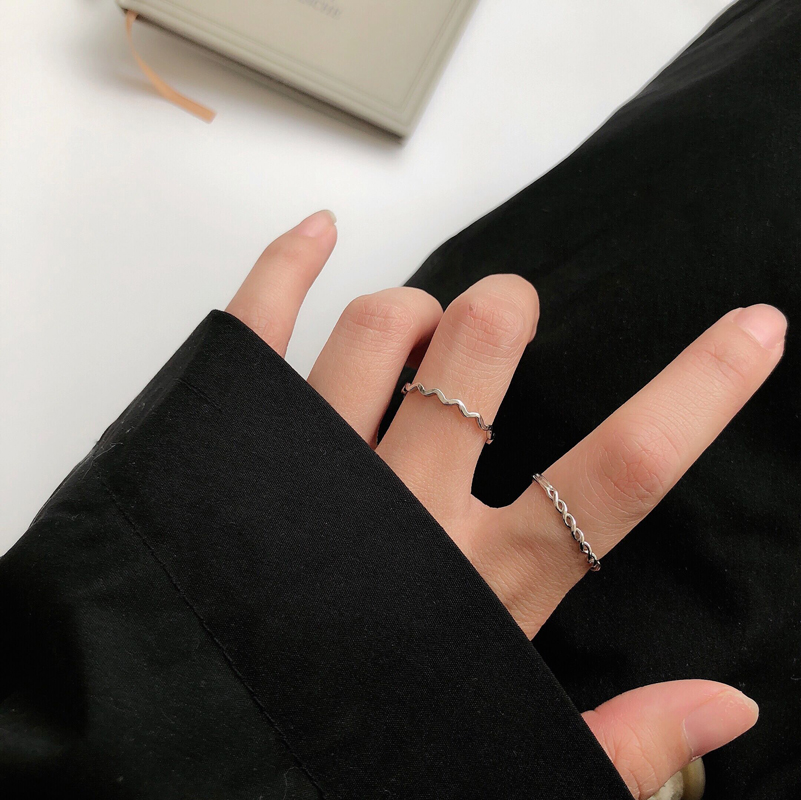 2pcs / Set Cincin Jari Telunjuk Model Gelombang Terbuka Dapat Disesuaikan Gaya Korea Untuk Wanita