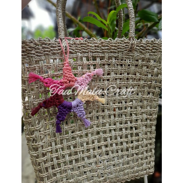 Gantungan tas macrame / macrame bagcharm / gantungan tas anyam / gantungan tas jali