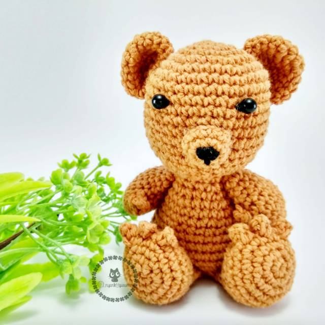 Amigurumi (boneka rajut) bear (beruang)