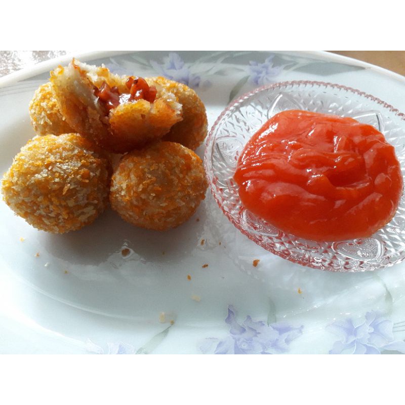 

cilok Crispy SOSIS PEDAS/Bacil/ cemilan/ jajanan khas Bandung/ baso Aci goreng isi Sosis pedas