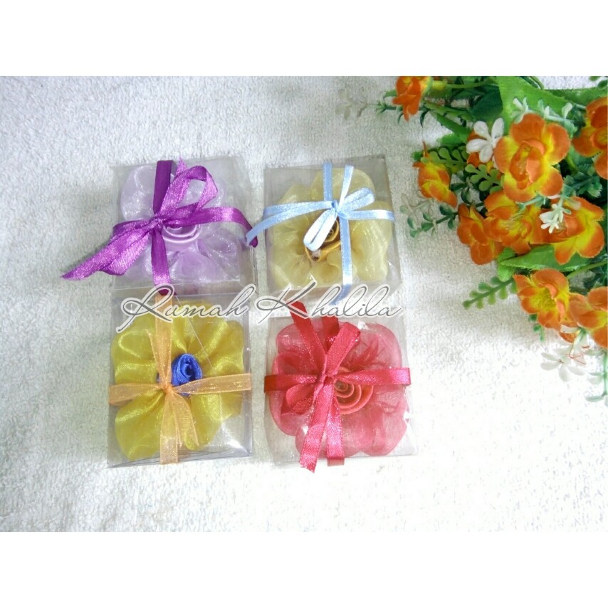Best Product Souvenir Pernikahan Bros Bunga Kain Organdi + Kotak Mika Termurah
