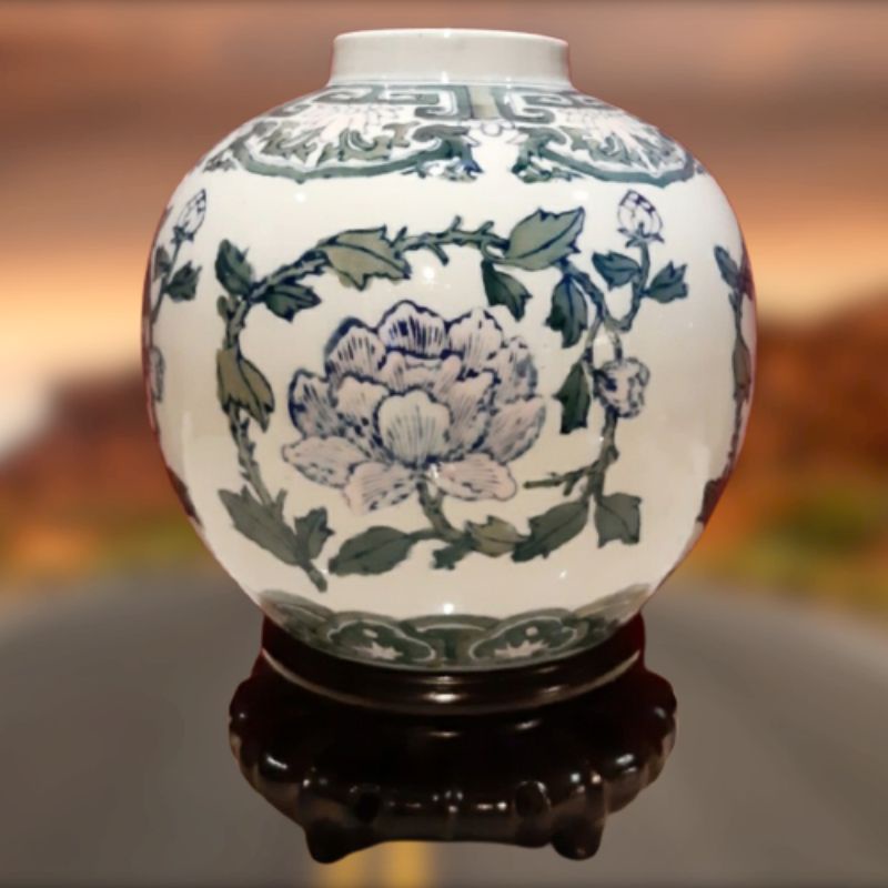 Guci Motif Bunga Lotus