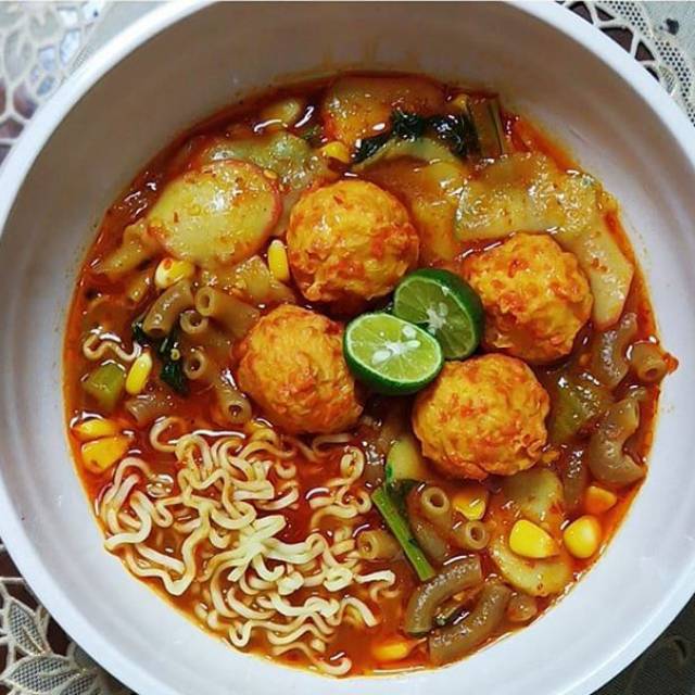 Seblak Salmon Ball
