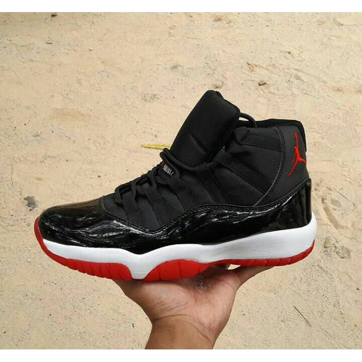 Sepatu Basket KuliahSEPATU BASKET AIR JORDAN 11 RETRO