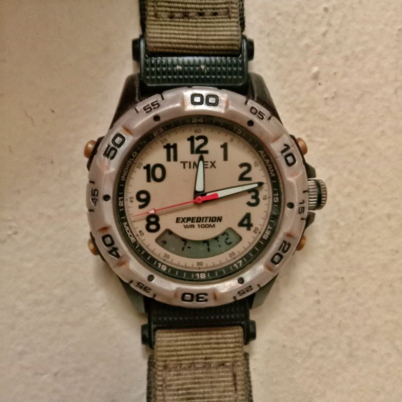 Jam Tangan TIMEX Expedition indiglow second preloved bekas