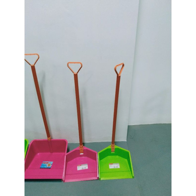 LION STAR - BETA-SIGMA- Pengki Sampah Lion Star Kecil dan Besar