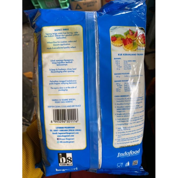 

Tepung Terigu Kunci Biru Bogasari 1kg