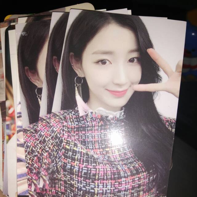 Gugudan Hana photocard