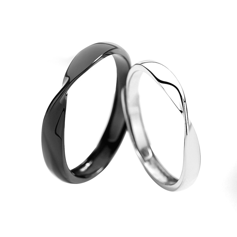 Cincin Pasangan Model Terbuka Warna Hitam Putih Untuk Hadiah Ulang Tahun Pernikahan