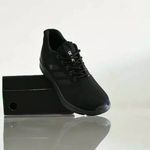 Sepatu Sekolah Sneakers  FULL BLACK Best Quality