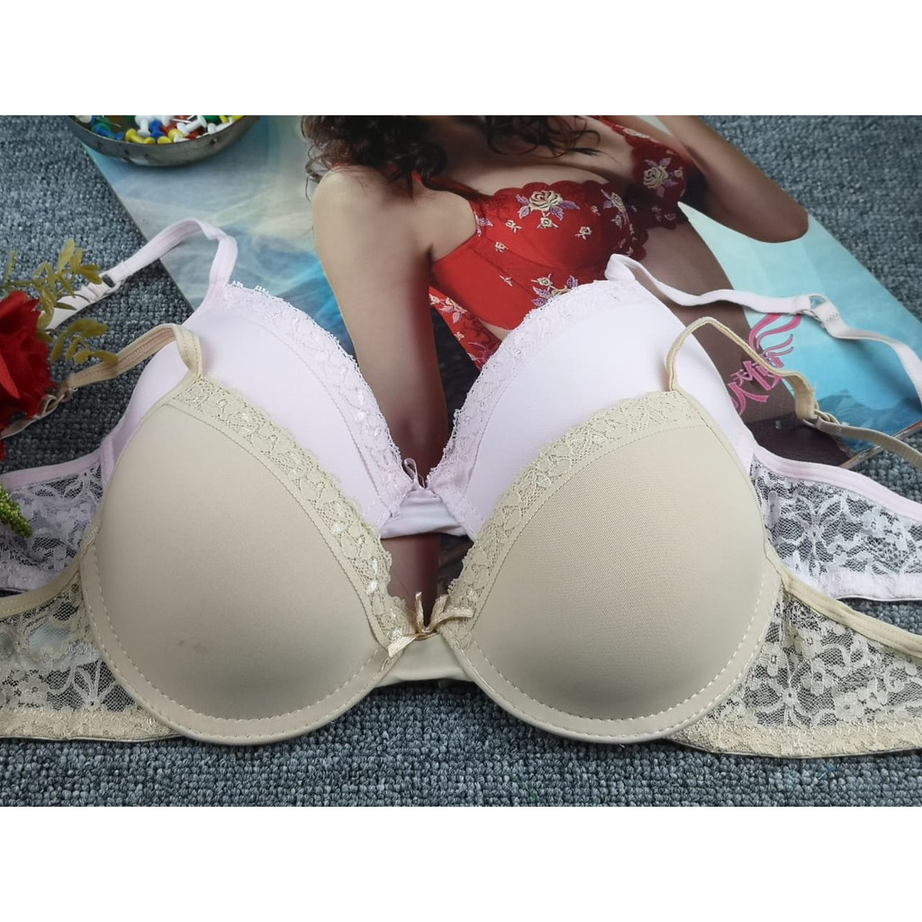 BRA / BH WANITA 004 KAWAT SIZE 30-34 KAIT 1 BAHAN HALUS PAKAIAN DALAM WANITA IMPORT