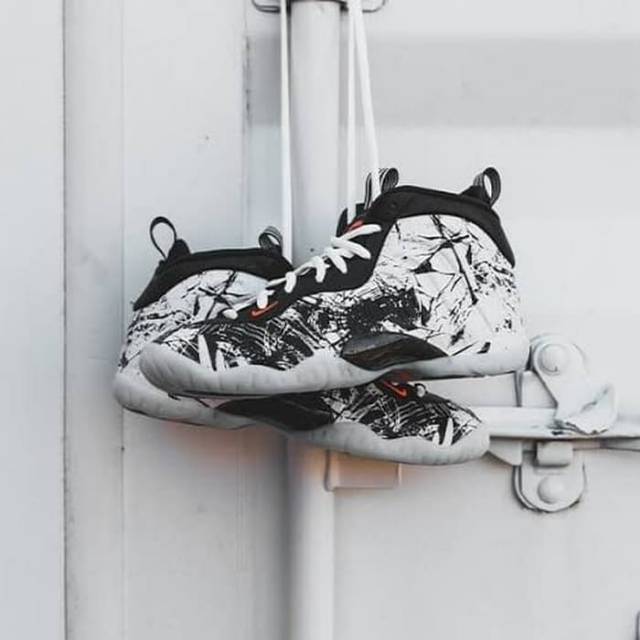 foamposite shattered backboard