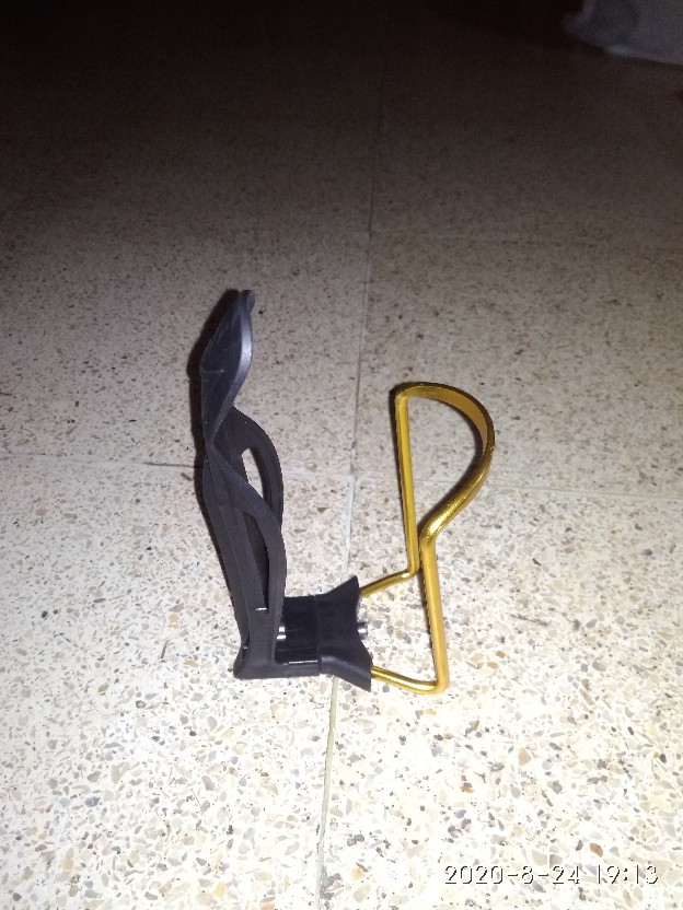 Holder Botol Minum Bahan Aluminium Untuk Sepeda Gunung