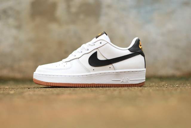 black af1 white sole