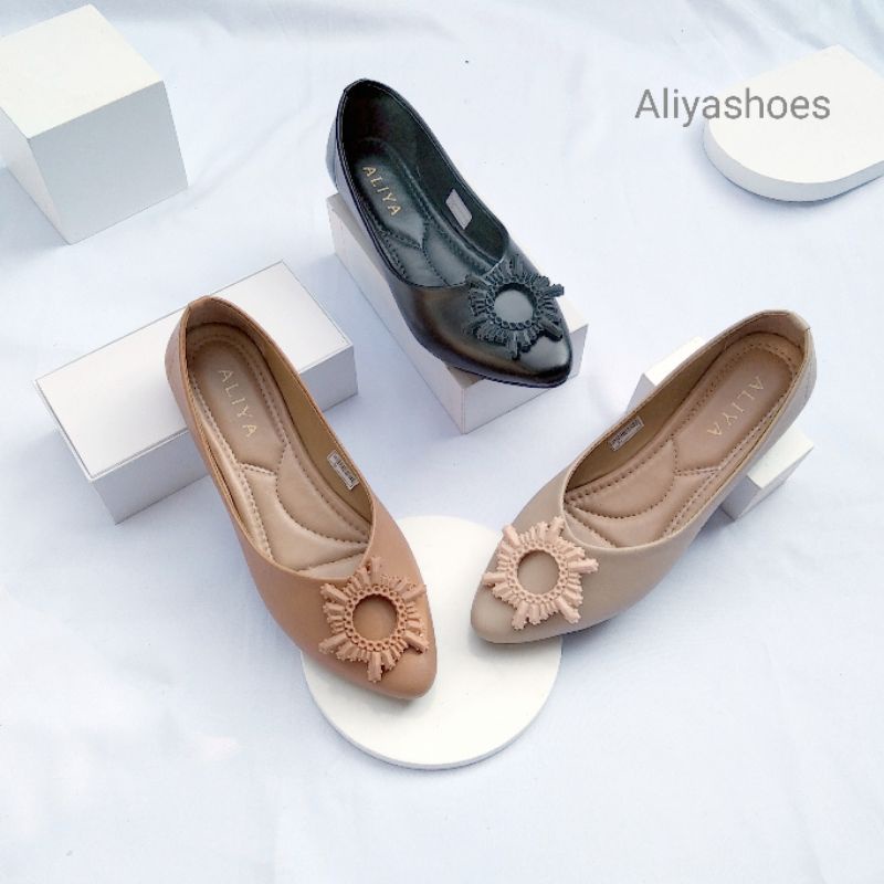 Aliyashoes Sepatu Flat Wanita Senja