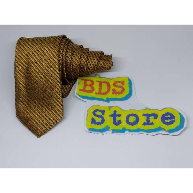 Dasi Pria Motif Salur Warna Gold 2 Inchi