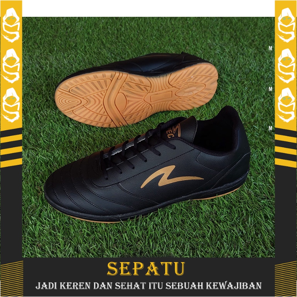 Sepatu futsal specs jumbo // Sepatu putsal big size / sepatu bola ukuran 44 45 46 47