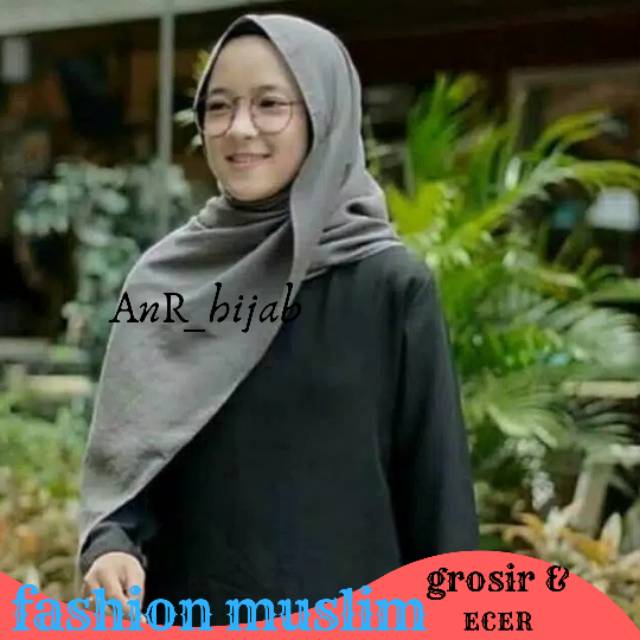  Jilbab  Segiempat Bella Square Pollycotton Double Hycon 