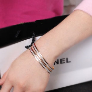 Gelang Fashion Titanium Kristal / Gelang Bangle Gelang Tangan Korean Import / Aksesoris Gelang Wanita / TV-14